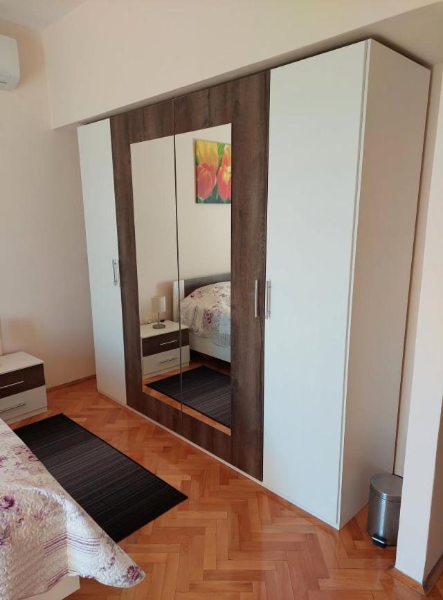 Rubin Apartment Ика Екстериор снимка