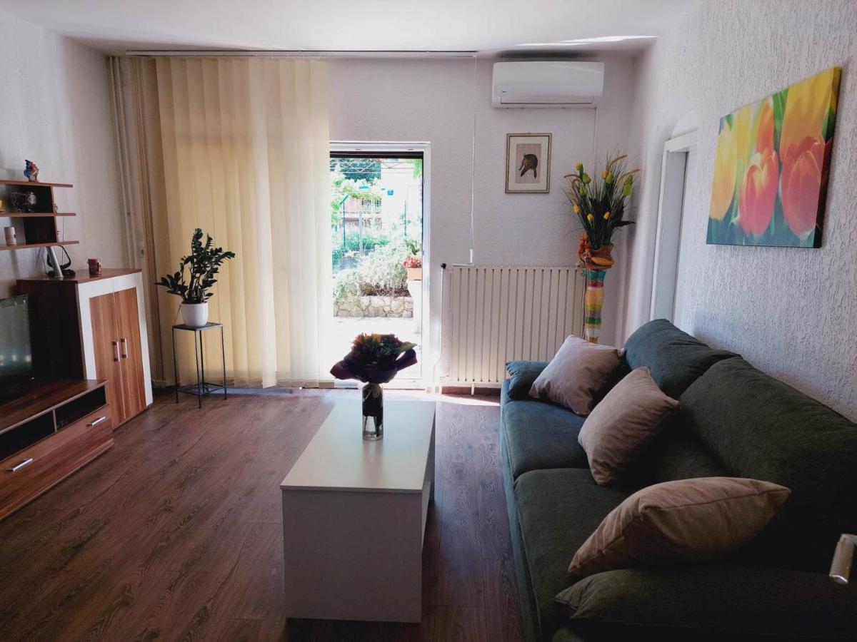 Rubin Apartment Ика Екстериор снимка